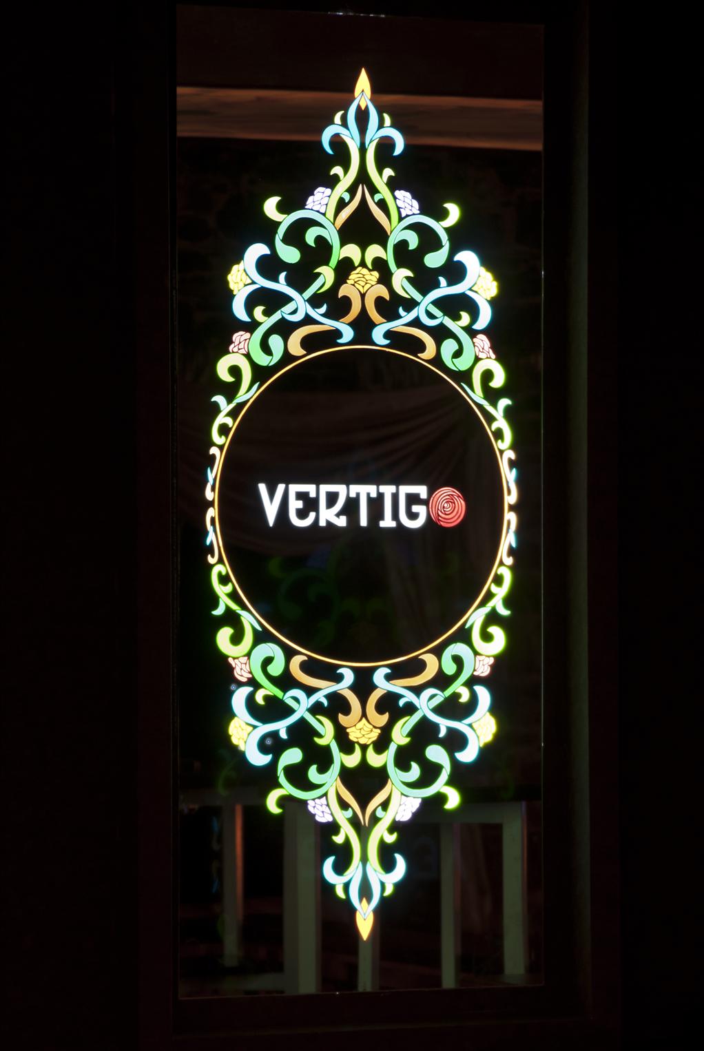 club-vertigo201592115303665.jpg izmir vitray çalışması