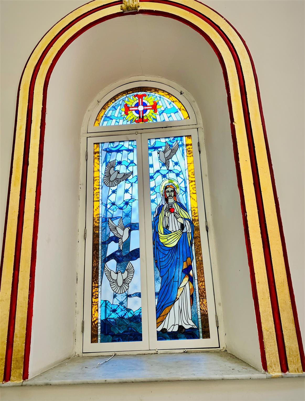 goztepe-katolik-kilisesi2022912145555821.jpg izmir vitray çalışması